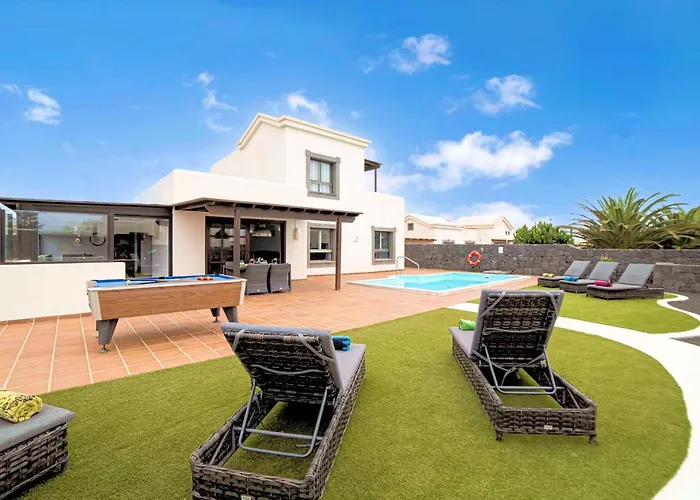 빌라 Superb Casa Herlanda 3 Bedrooms Pool Table 플라야블랑카