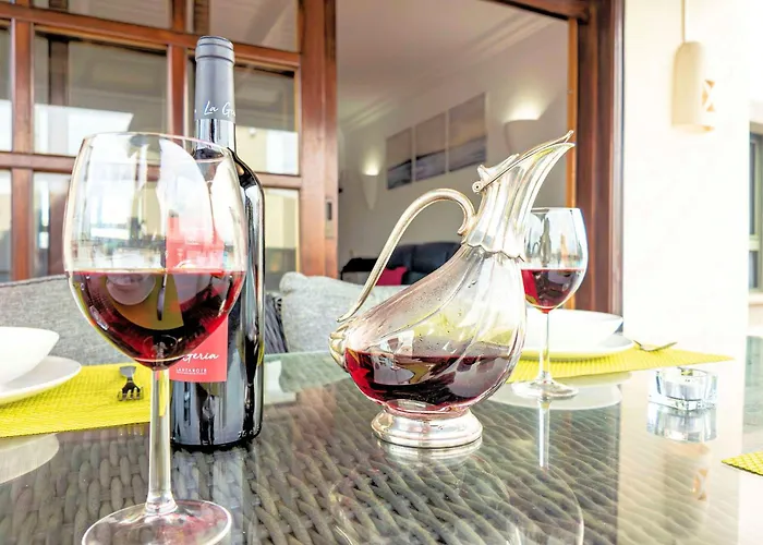 Superb Casa Herlanda 3 Bedrooms Pool Table *