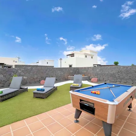 וילה Superb Casa Herlanda 3 Bedrooms Pool Table