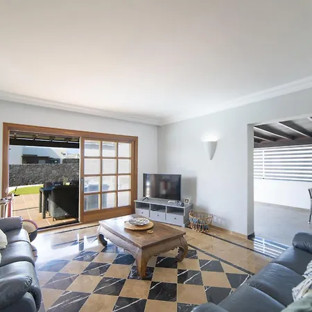 Willa Superb Casa Herlanda 3 Bedrooms Pool Table *